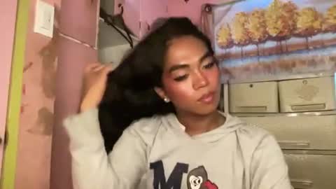 miss_veron_xoxo online show from 8, 3, 2026