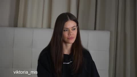 Miss Victoria online show from 9, 2, 2025