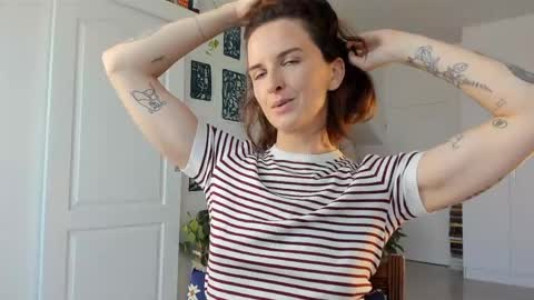 Alexandra Thorn online show from 12, 3, 2026