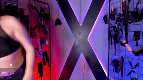 Snapshot of missalix_miah_bdsm chatting on 18, 10, 2025 Miss Alix and Mia Slave online show from 18, 10, 2025