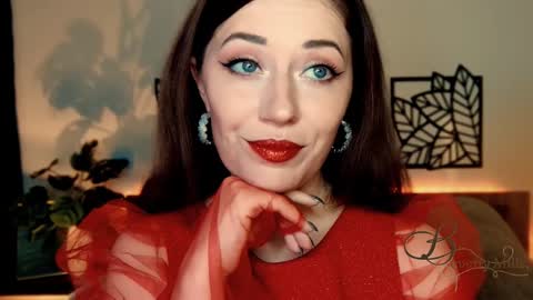 The divine Beverly online show from 8, 12, 2024