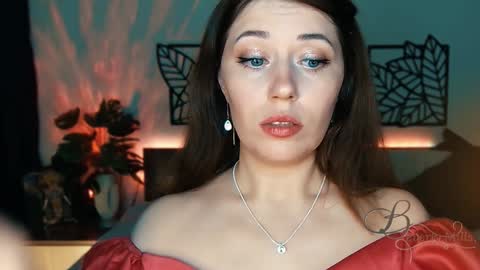 The divine Beverly online show from 25, 1, 2025