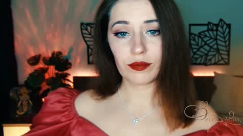 The divine Beverly online show from 2, 2, 2025