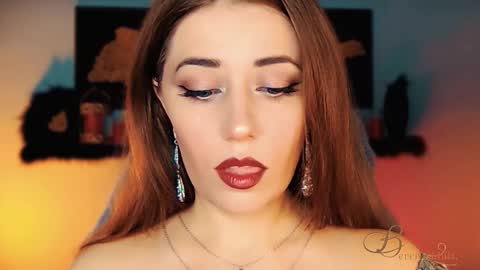 The divine Beverly online show from 10, 11, 2025