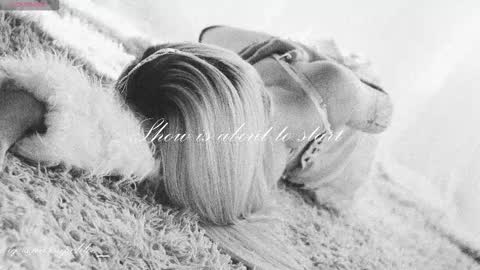 Snapshot of misschloe__ chatting on 23, 10, 2025 Chloe freelance model Please your thumbs up are important online show from 23, 10, 2025