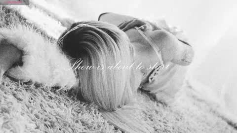 Snapshot of misschloe__ chatting on 24, 11, 2025 Chloe freelance model Please your thumbs up are important online show from 24, 11, 2025