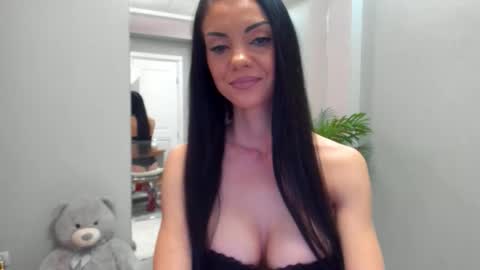 Daisy online show from 4, 2, 2026