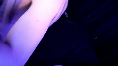 Snapshot of misselissehillx chatting on 9, 3, 2026 Miss Elisse H. online show from 9, 3, 2026