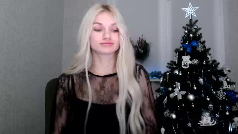 Snapshot of missemma1111 chatting on 16, 1, 2025 EMMA online show from 16, 1, 2025