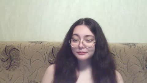 missis mona online show from 27, 2, 2025
