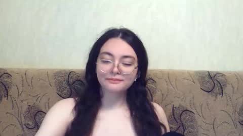 missis mona online show from 13, 9, 2025