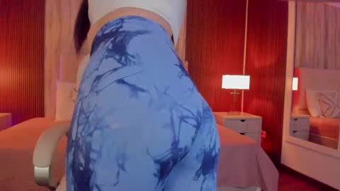 Bella Castillo online show from 21, 2, 2025