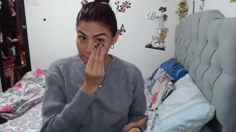 misskarol18 online show from 18, 1, 2025