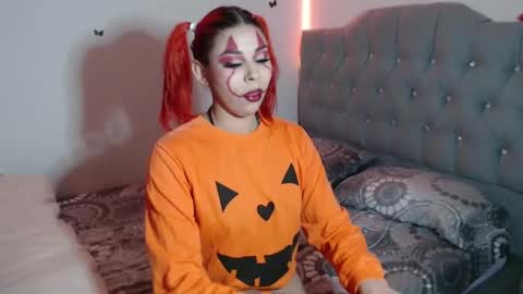 misskarol18 online show from 8, 10, 2025