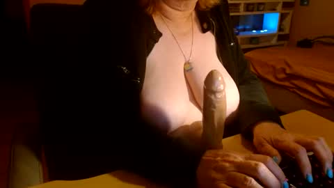 MissKittyFox online show from 6, 2, 2026