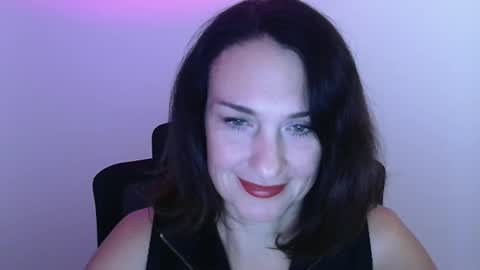 Snapshot of misskristyyy chatting on 1, 11, 2025 Christina online show from 1, 11, 2025