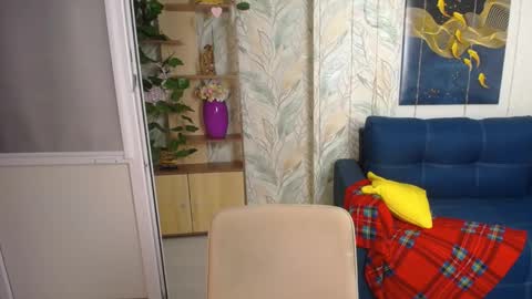 MissLaura online show from 28, 2, 2026