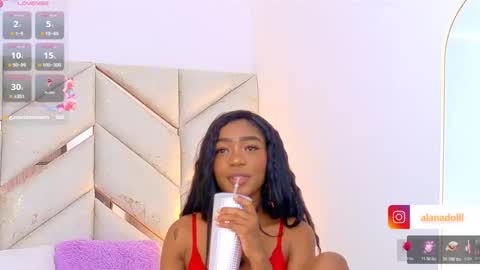 lyly  independient model online show from 13, 11, 2025