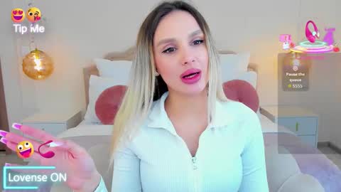 Snapshot of misslou_ chatting on 9, 2, 2026 Lou online show from 9, 2, 2026