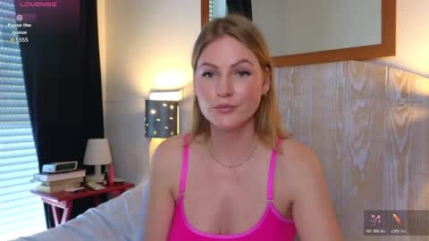 Snapshot of misslucci chatting on 26, 2, 2026 Misslucci online show from 26, 2, 2026