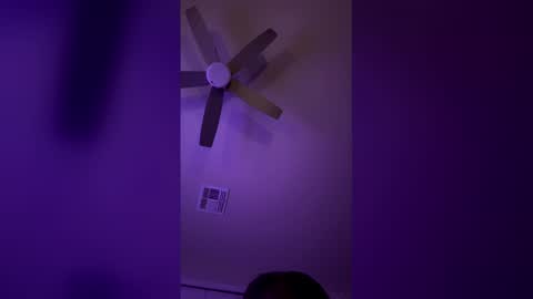 misslunaluvv online show from 4, 2, 2026