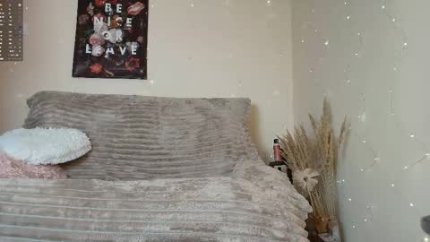 Snapshot of missmagnetizm chatting on 29, 11, 2025 Vi online show from 29, 11, 2025