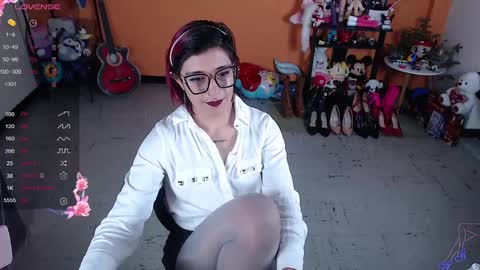 Miss Mia online show from 17, 12, 2024