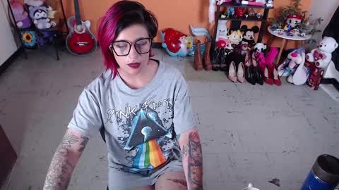 Miss Mia online show from 21, 12, 2024