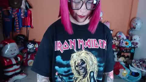 Miss Mia online show from 15, 12, 2025