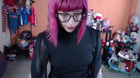 Miss Mia online show from 7, 2, 2026