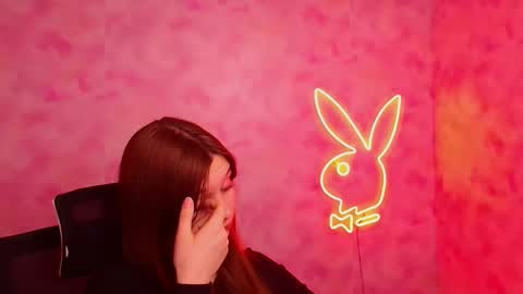 Mia online show from 16, 12, 2025