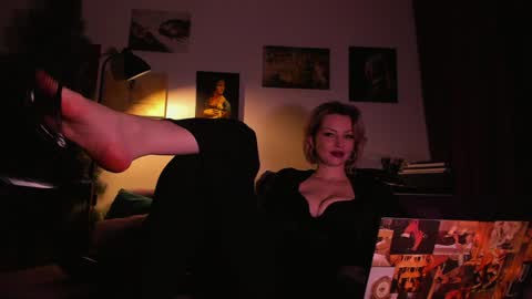   online show from 4, 1, 2025