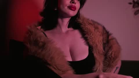   online show from 10, 11, 2025