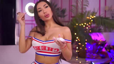 Missmo0n online show from 2, 3, 2025