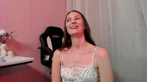 Moni online show from 5, 10, 2025