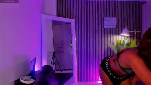 Naomi online show from 12, 9, 2025