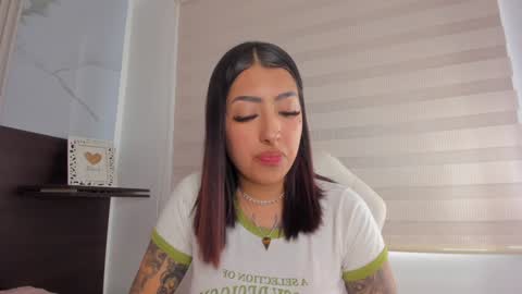 insta miss nickeloo online show from 23, 12, 2024