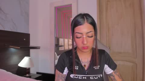 insta miss nickeloo online show from 11, 1, 2025