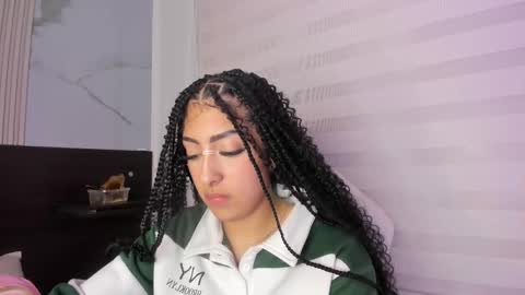 insta miss nickeloo online show from 11, 2, 2025