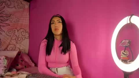 insta miss nickeloo online show from 29, 9, 2025