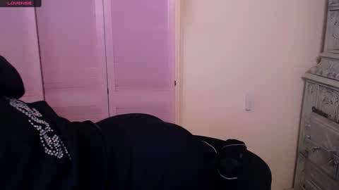 Olivia online show from 21, 12, 2024