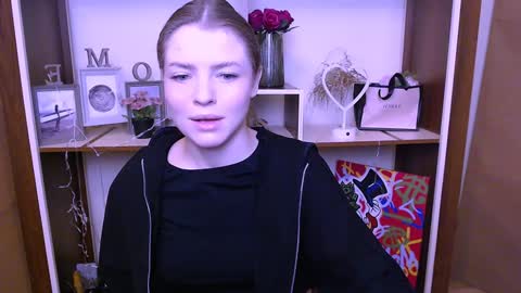 Olivia online show from 24, 12, 2024