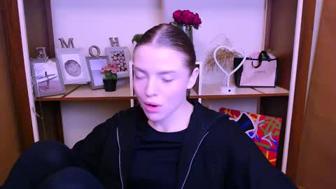 Olivia online show from 26, 1, 2025