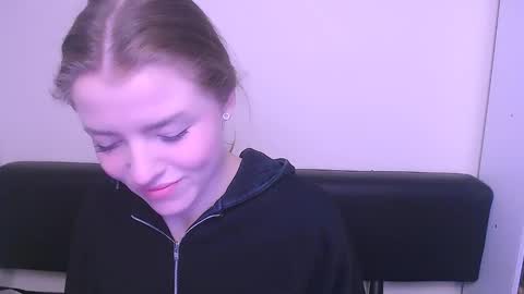 Olivia online show from 3, 2, 2025