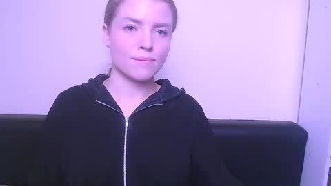 Olivia online show from 3, 2, 2025