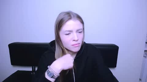 Olivia online show from 18, 2, 2025