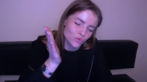 Olivia online show from 21, 2, 2025