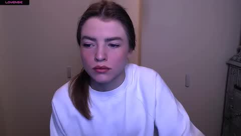 Olivia online show from 23, 2, 2025