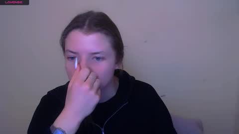 Olivia online show from 28, 2, 2025