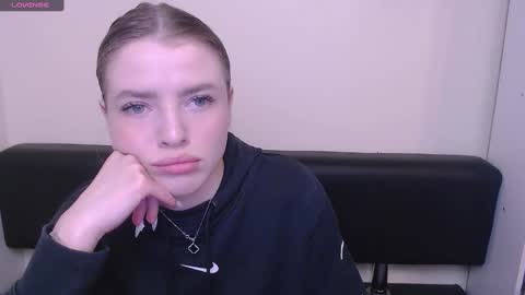 Olivia online show from 7, 3, 2025